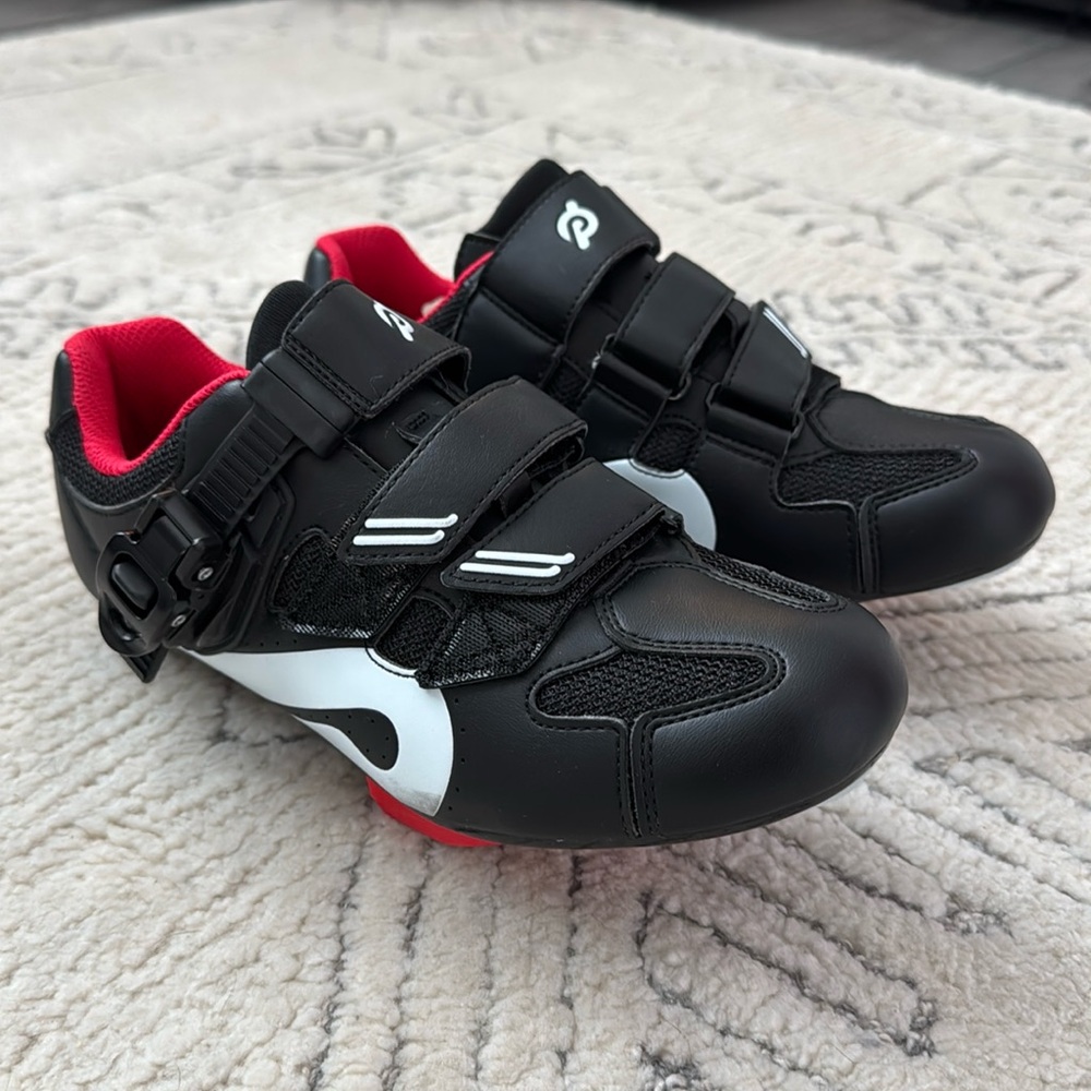 Peloton bike shoes